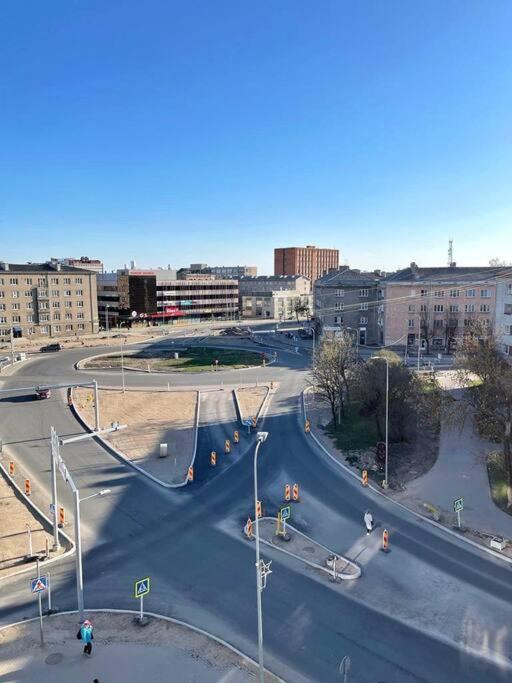 New Apartment With A View In The Town Center Narva Bagian luar foto