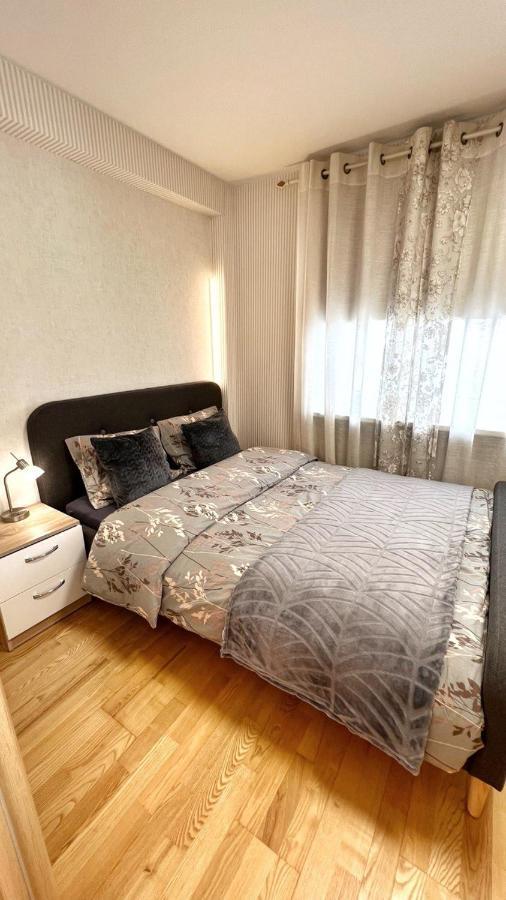 New Apartment With A View In The Town Center Narva Bagian luar foto